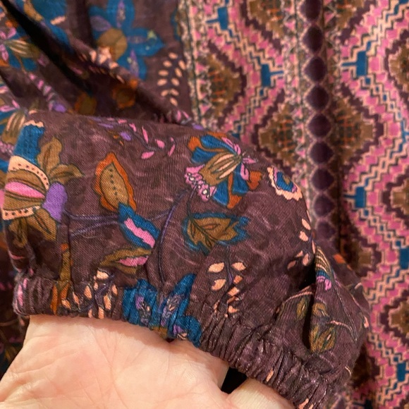 New! Vintage America Women's Printed Blouse Top (Italian Plum Floral) - Picture 5 of 9